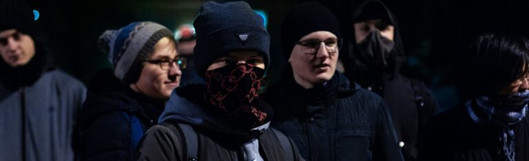 Sechs Festnahmen nach Passantenangriffen