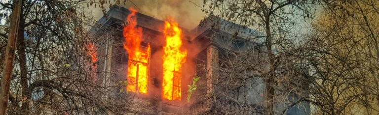 Brand auf Dach eines Hauses in Steffisburg